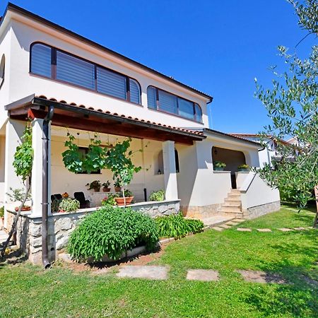Apartmani Irena Arvaj Πόρετς Εξωτερικό φωτογραφία