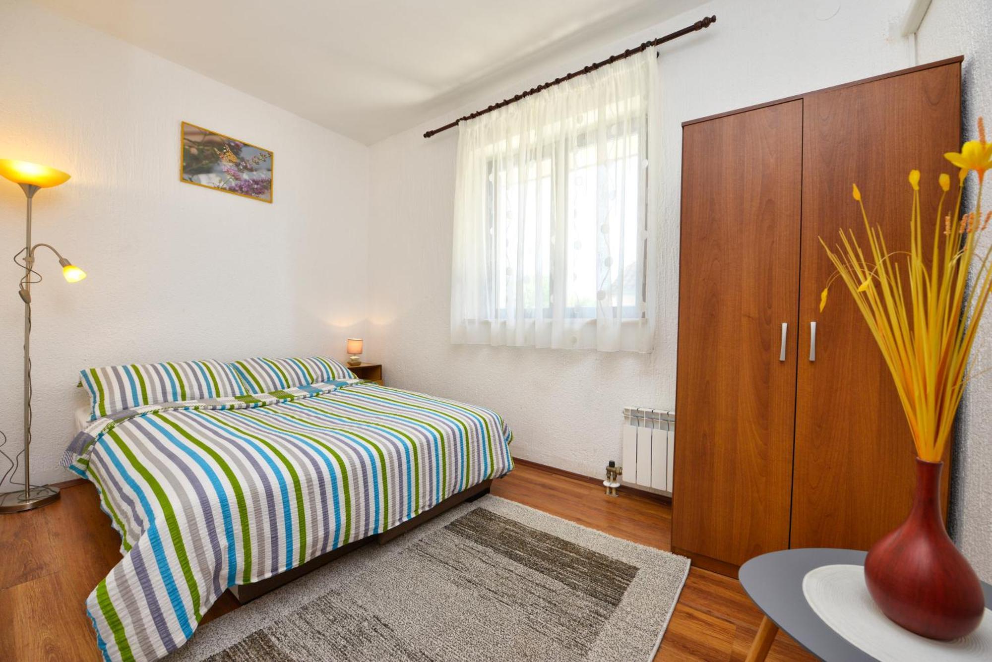 Apartmani Irena Arvaj Πόρετς Εξωτερικό φωτογραφία
